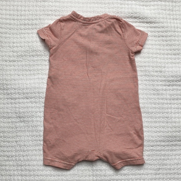 Baby Gap onesie - Picture 4 of 4